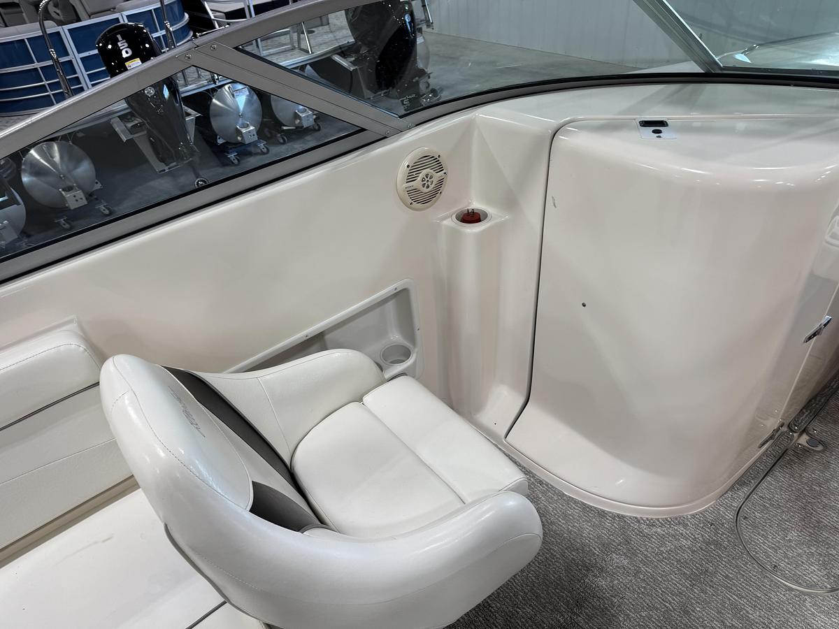 Used 2004 Rinker 282 BR