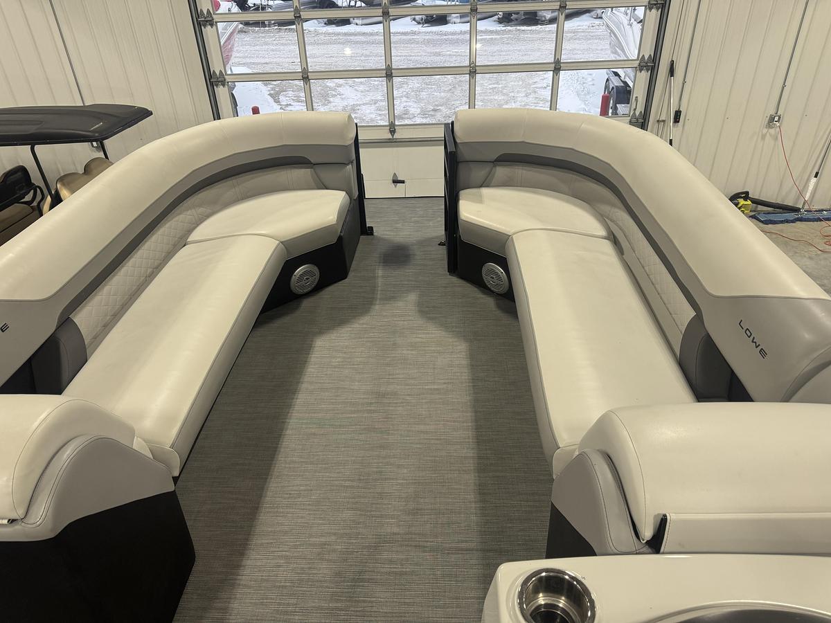 Used 2022 Lowe 270 SS