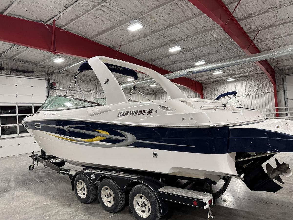 Used 2005 Four Winns 290 Horizon
