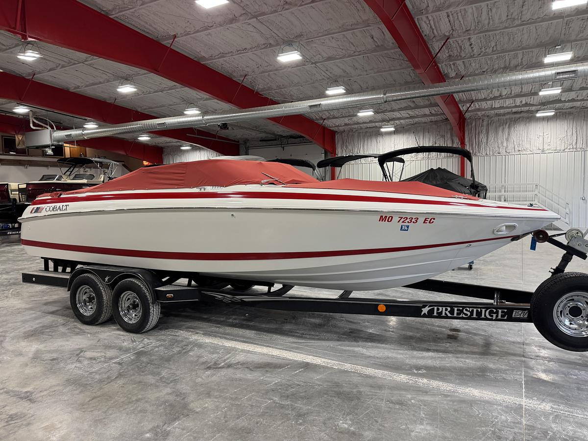 Used 1995 Cobalt 252 BR