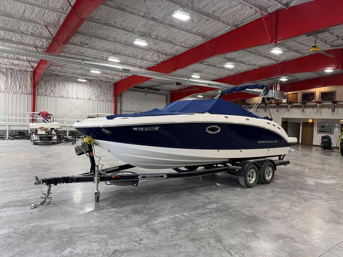 Used 2008 Chaparral 244 Sunesta