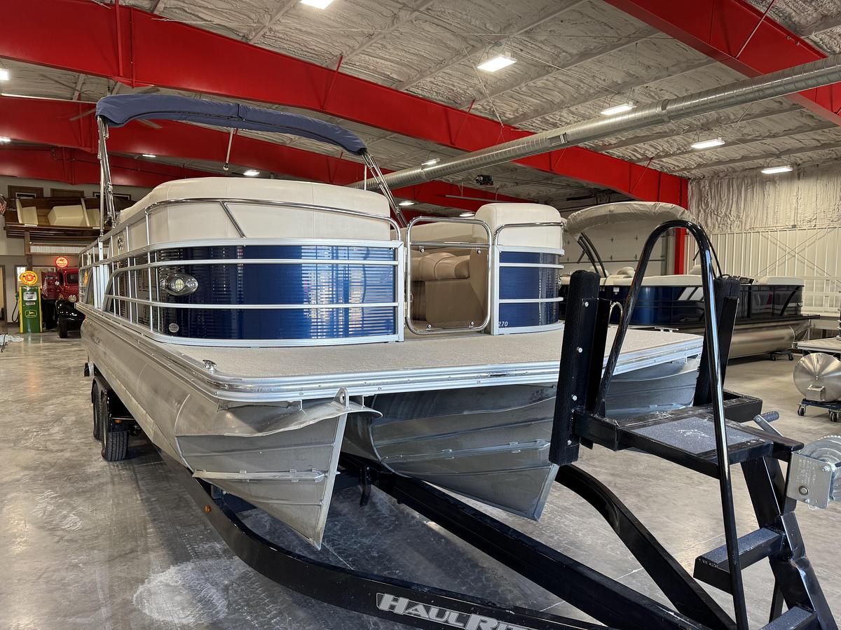 Used 2012 Manitou 27 SES