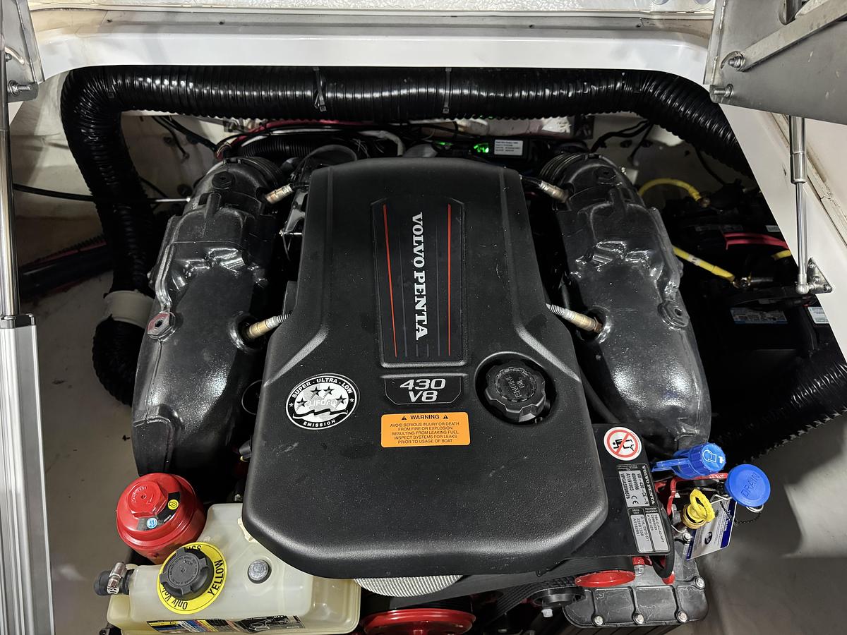 Used 2023 Chaparral 305 SSX