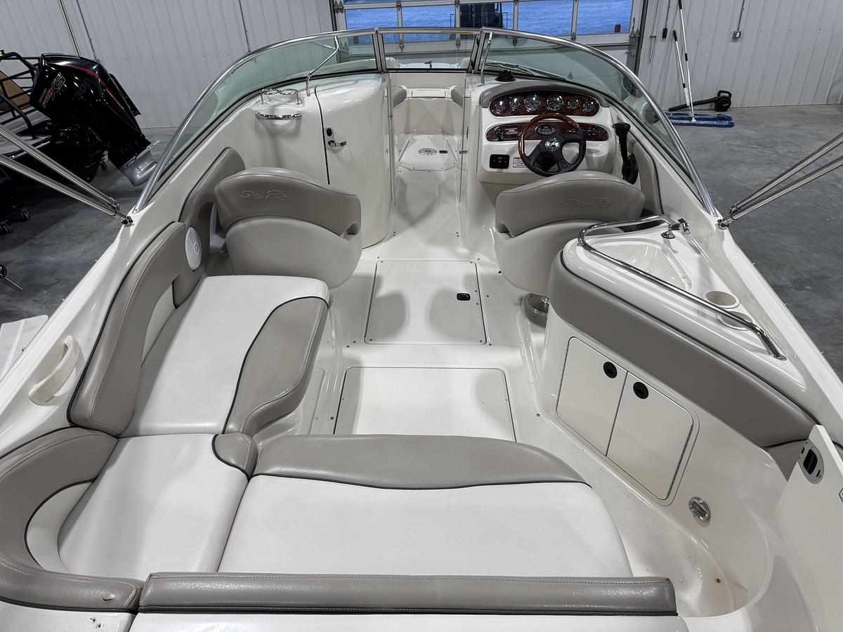 Used 2004 Sea Ray 240 Sundeck