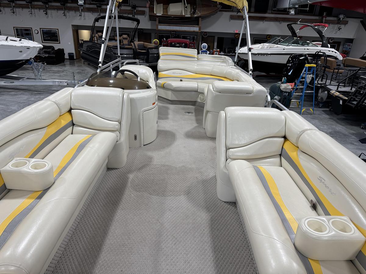 Used 2005 Bennington 2575 RL