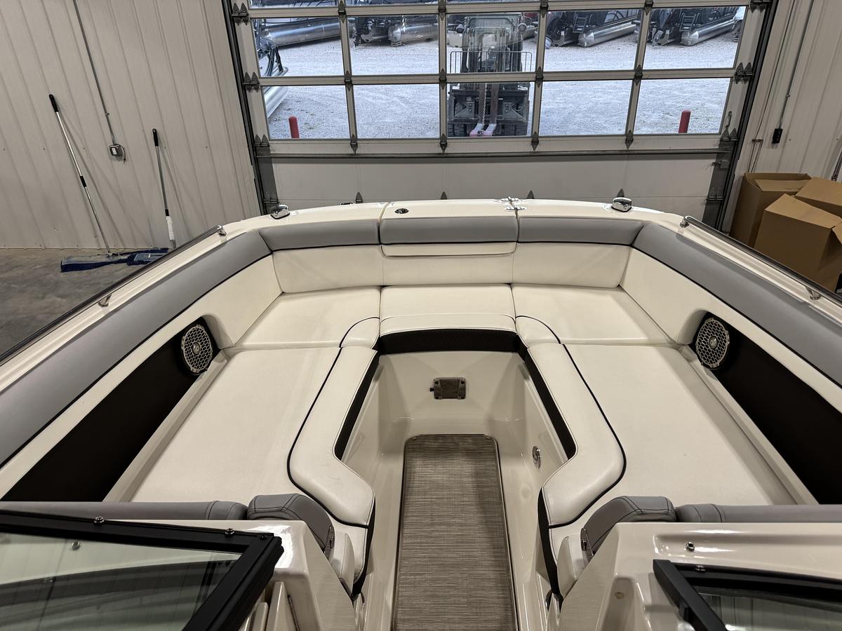 Used 2015 Sea Ray SDX 270