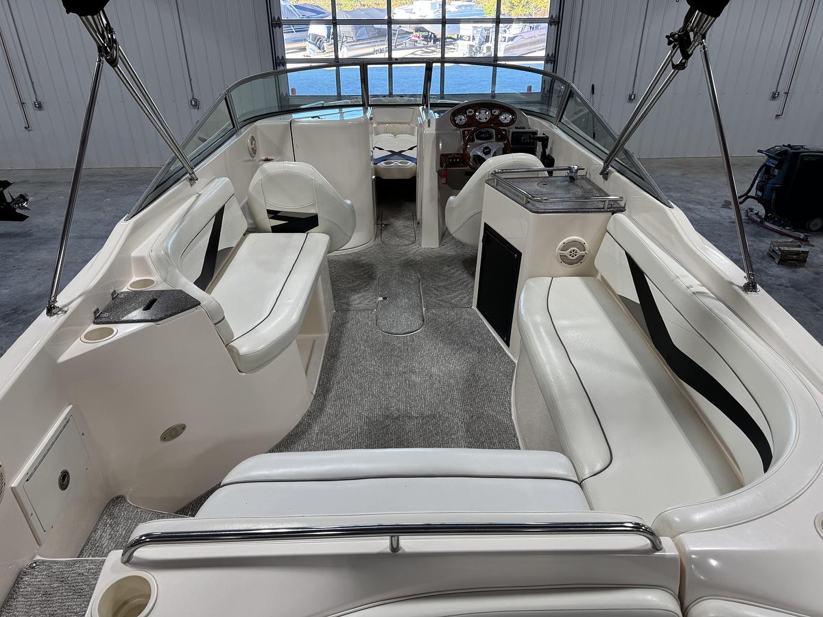 Used 2004 Rinker 282 BR