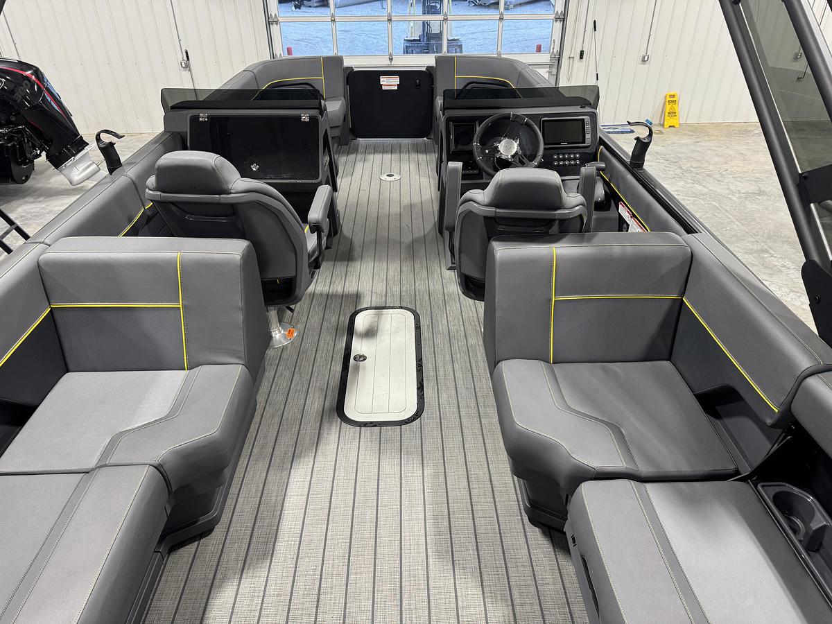 2024 Manitou 24 Explore