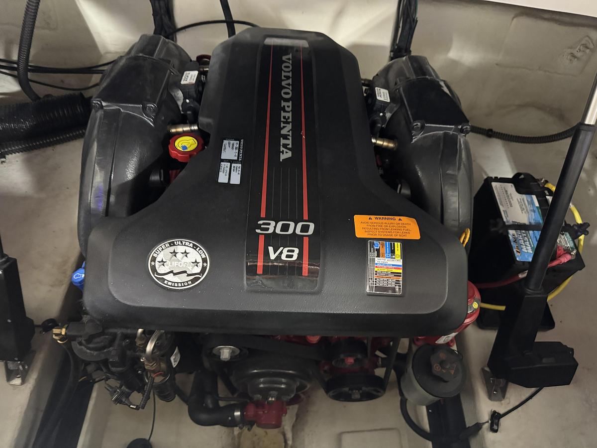 Used 2015 Chaparral 257 SSX