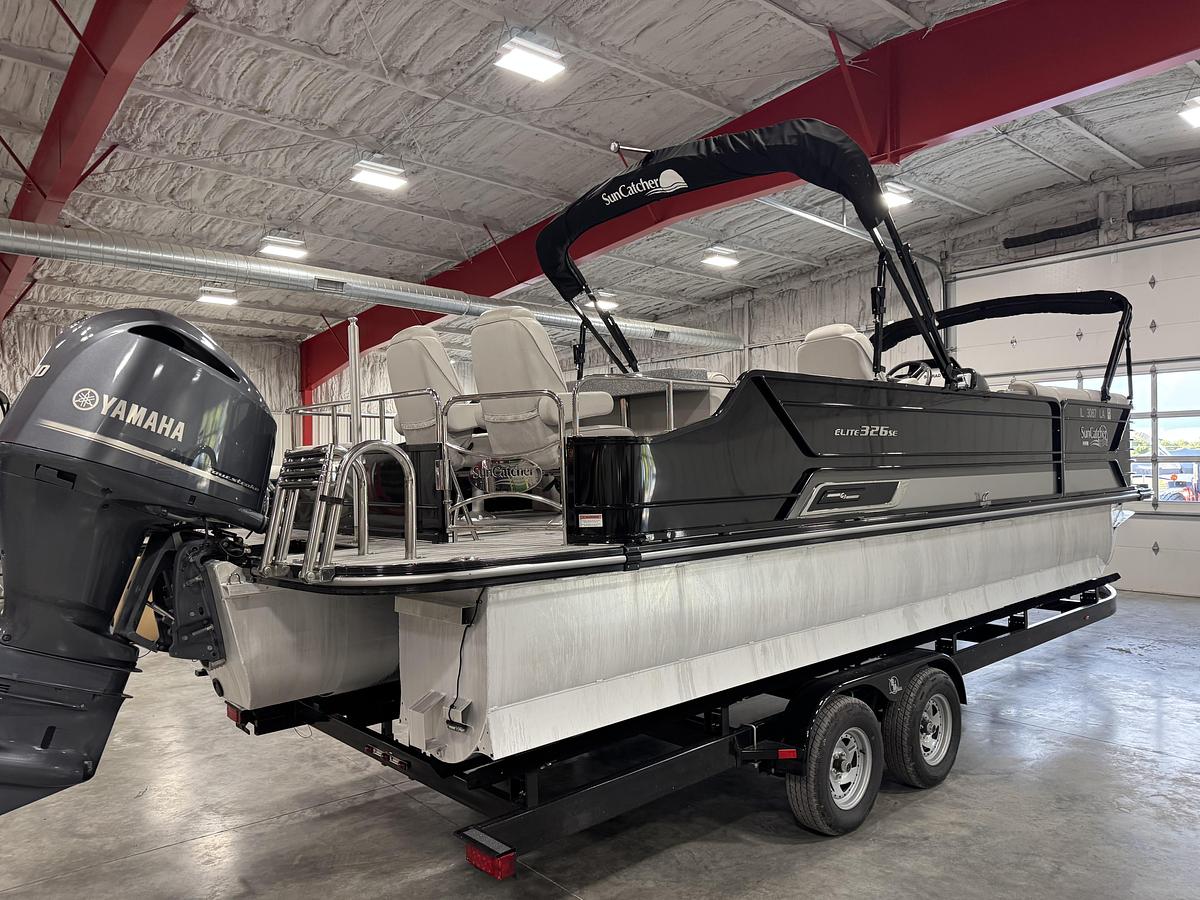 Used 2020 G3 326 SE Diamond Edition