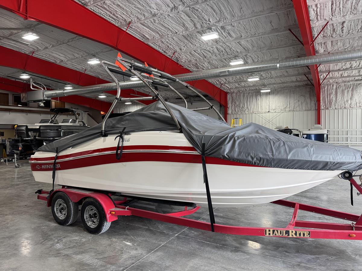 Used 2011 Rinker 216 BR