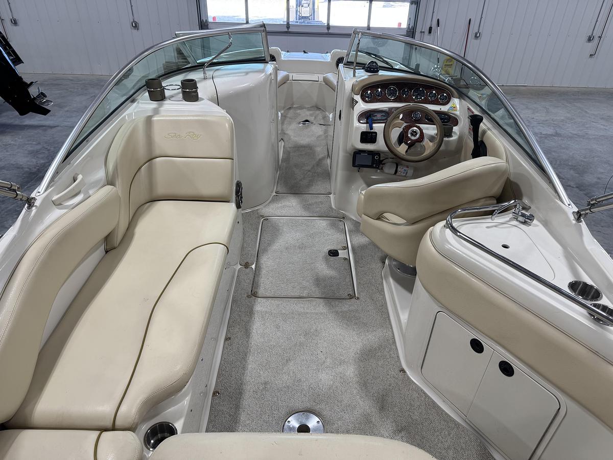 Used 2001 Sea Ray 240 Sundeck