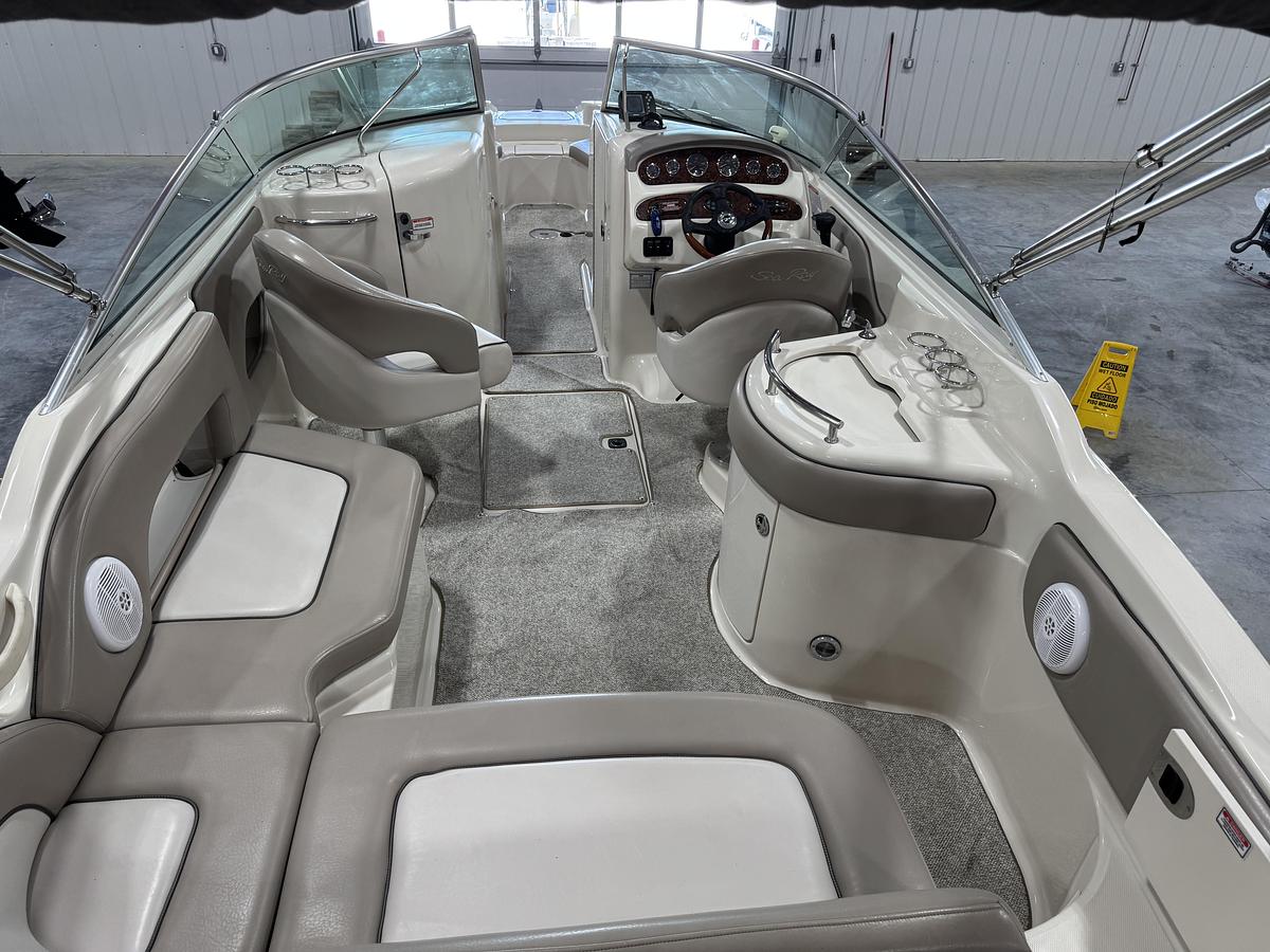 Used 2004 Sea Ray 270 Sundeck