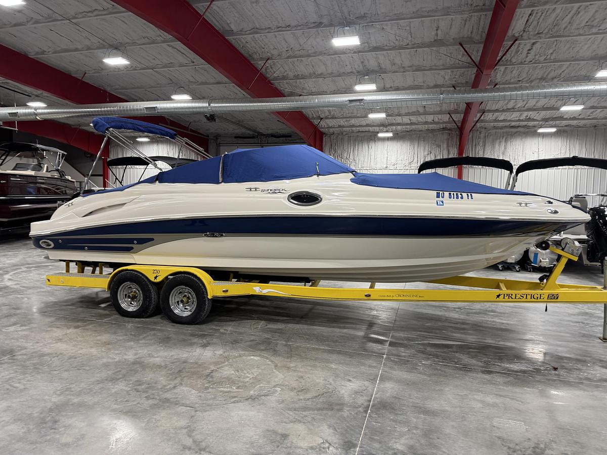 Used 2004 Sea Ray 270 Sundeck