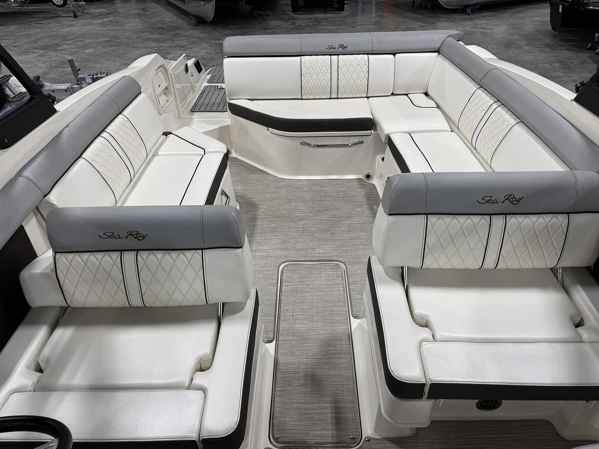 Used 2015 Sea Ray SDX 270