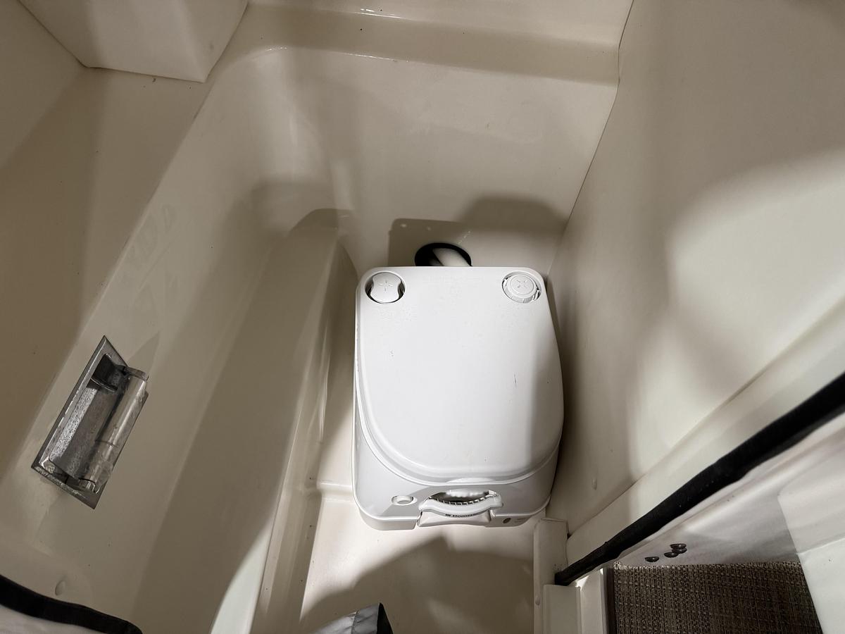 Used 2011 Sea Ray 250 SLX