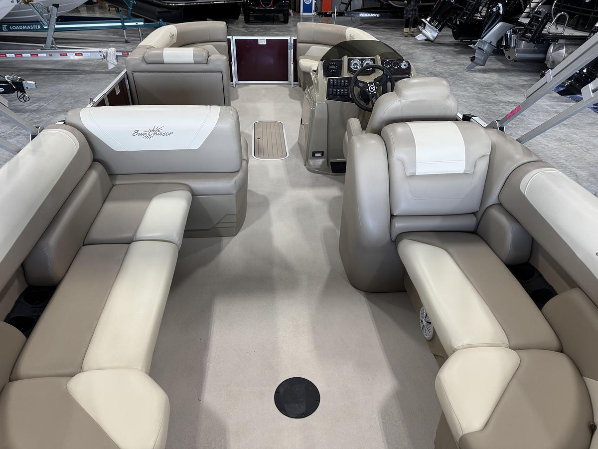 Used 2022 Sunchaser 24 Geneva