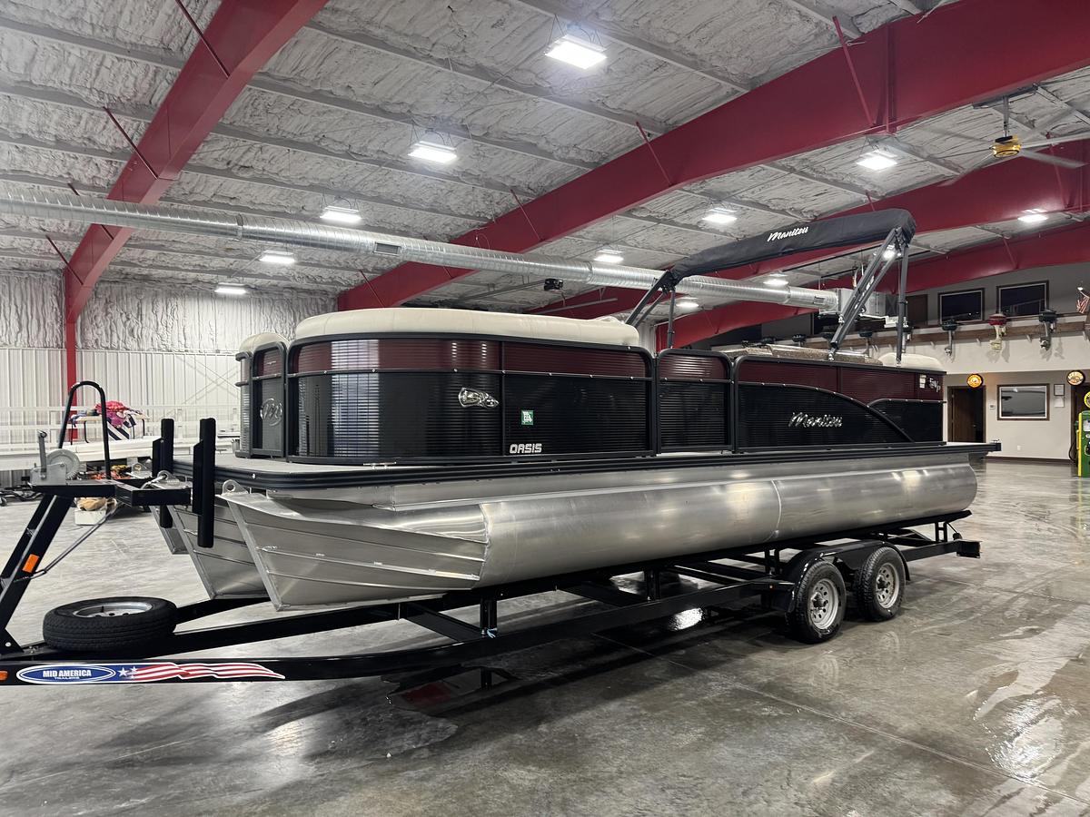 Used 2021 Manitou 23 Oasis