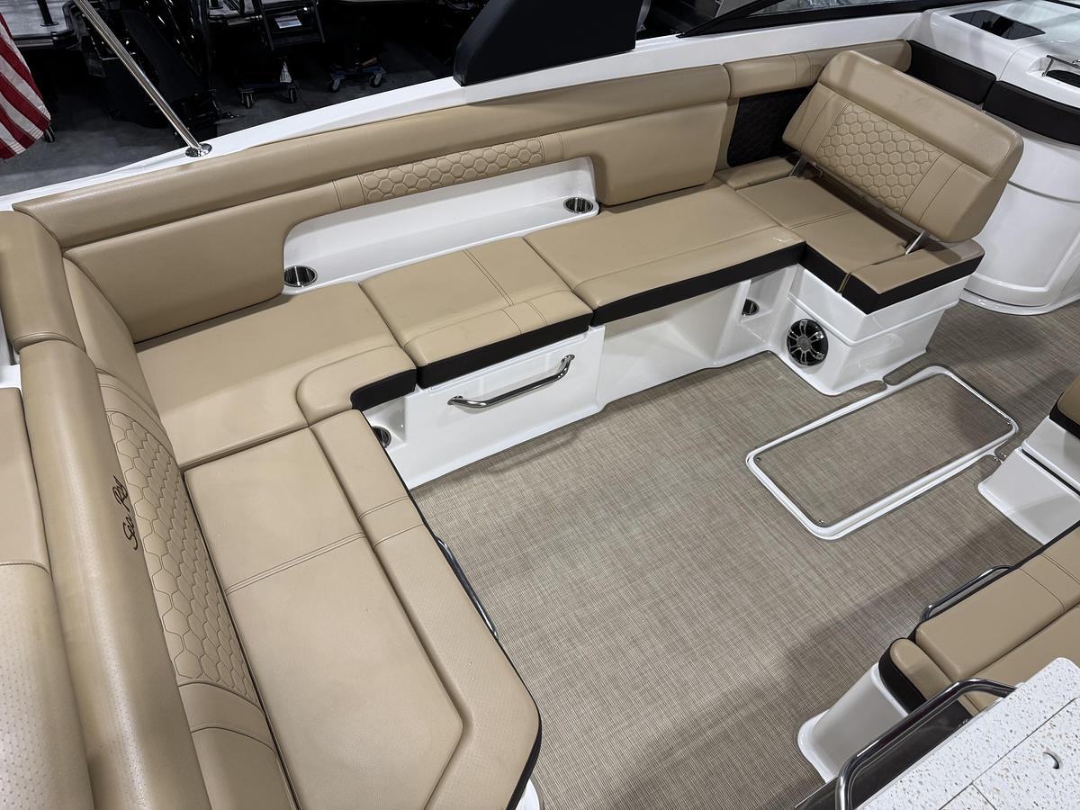 Used 2021 Sea Ray 290 SDX