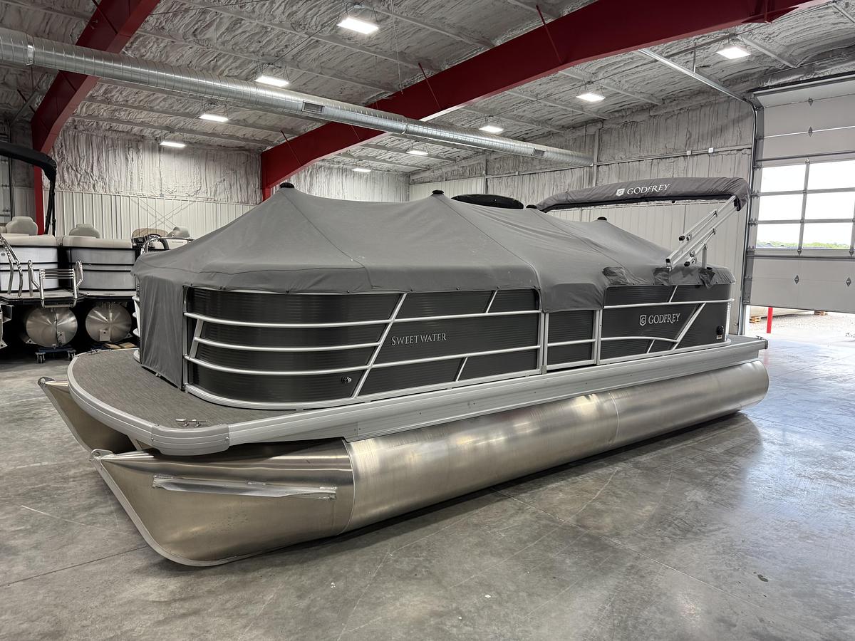 Used 2023 Sweetwater 2286