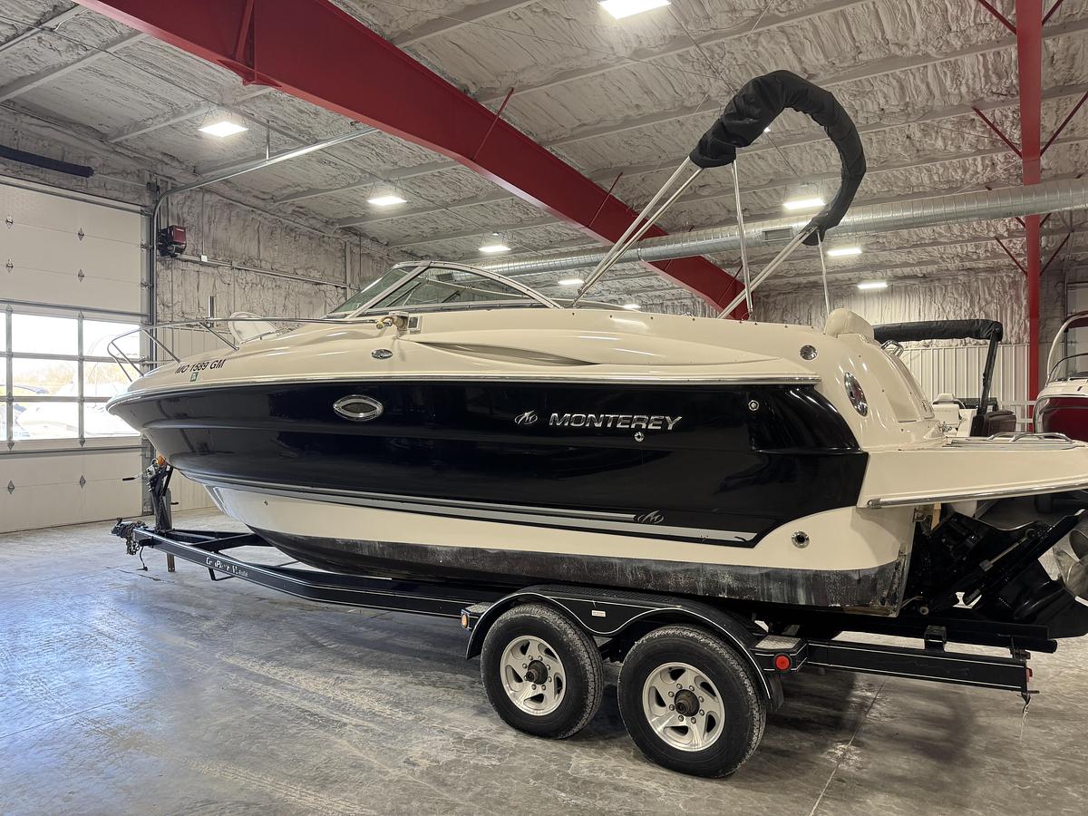 Used 2005 Monterey 250 CR