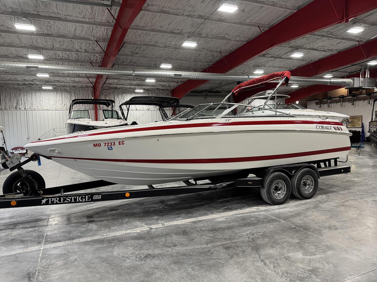 Used 1995 Cobalt 252 BR