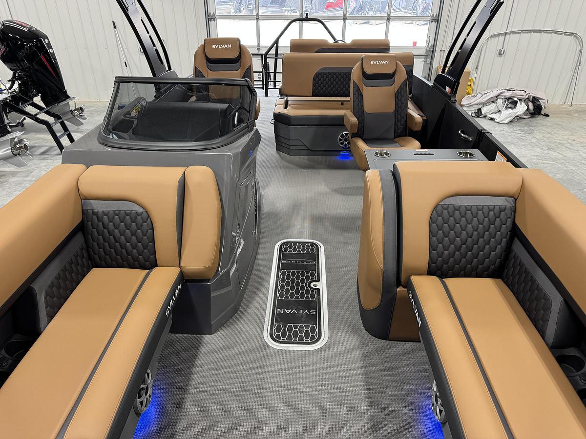 2027 Sylvan L-5 Platinum