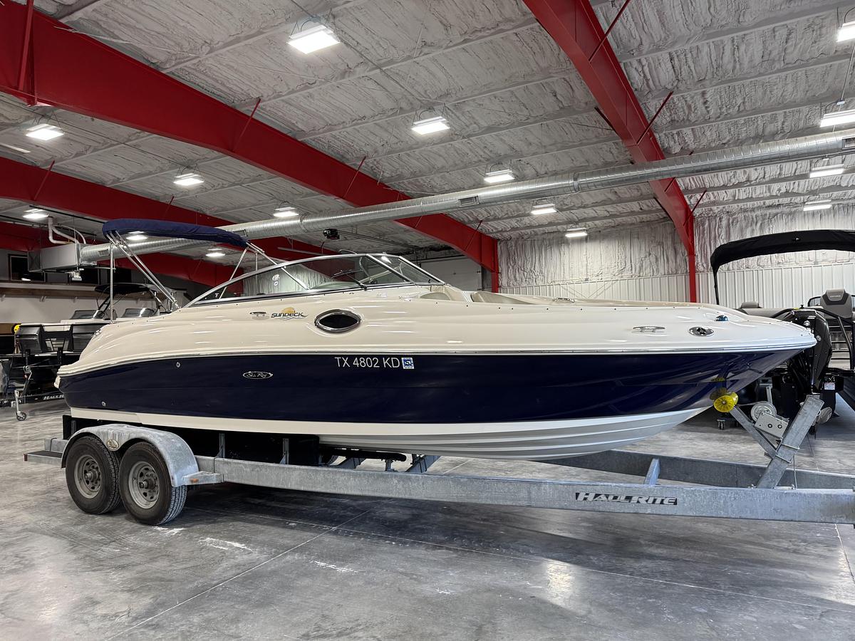 Used 2005 Sea Ray 240 Sundeck