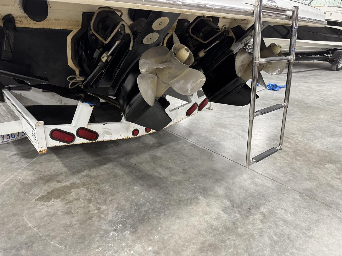 Used 2005 Formula 330 SS Sun Sport