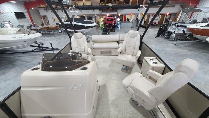 Used 2016 Harris Grand Mariner 270