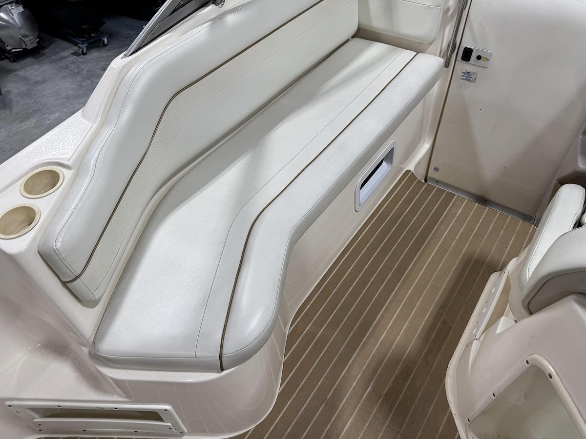 Used 2006 Rinker 250 Fiesta Vee