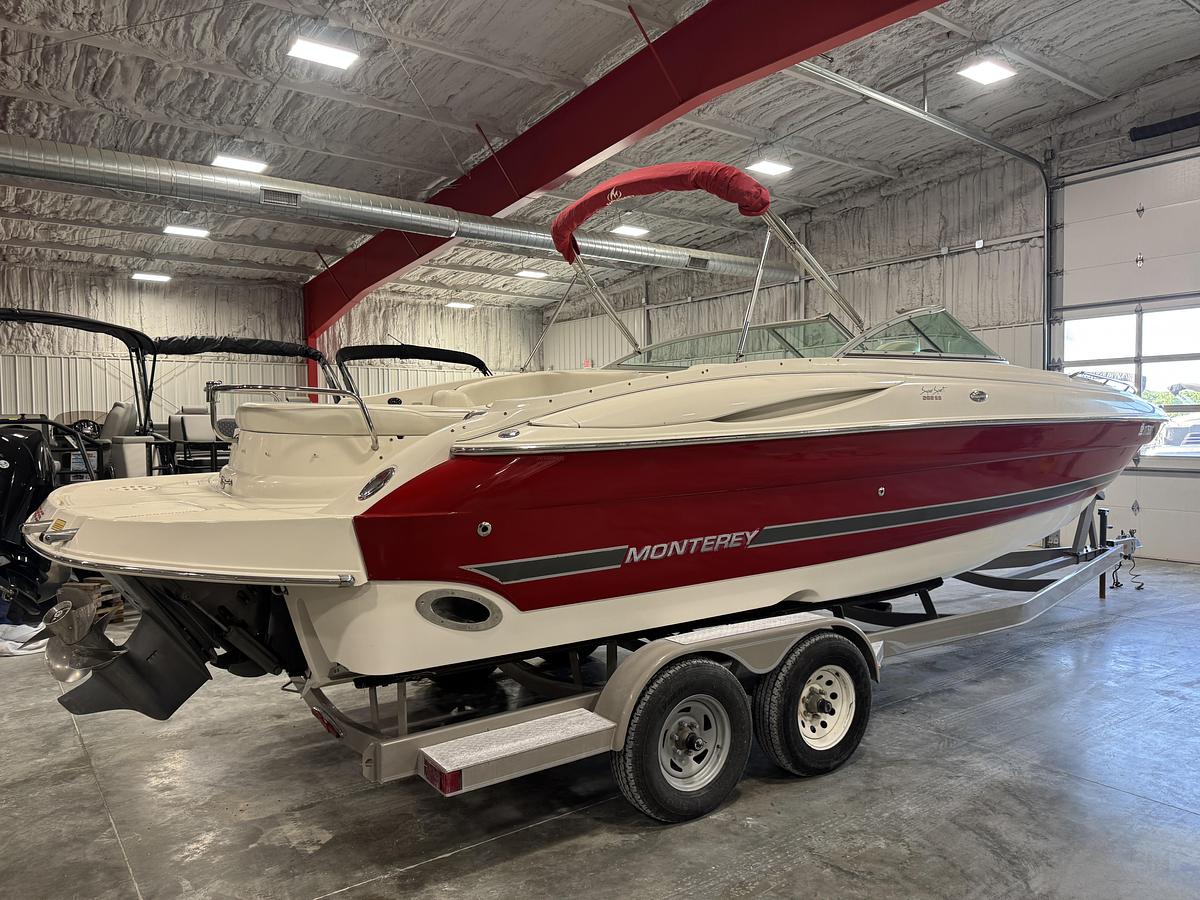 Used 2005 Monterey 268 BR