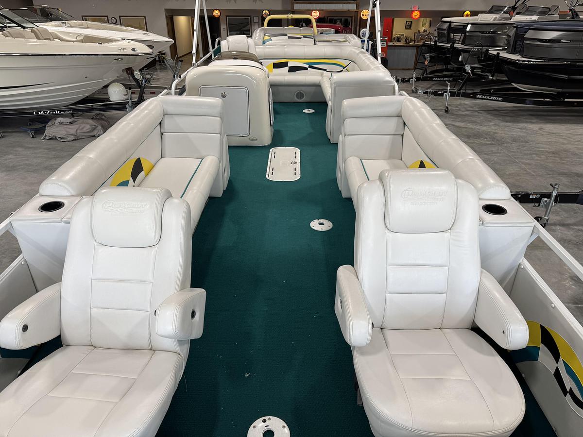 Used 2004 PlayCraft 2800 Powertoon