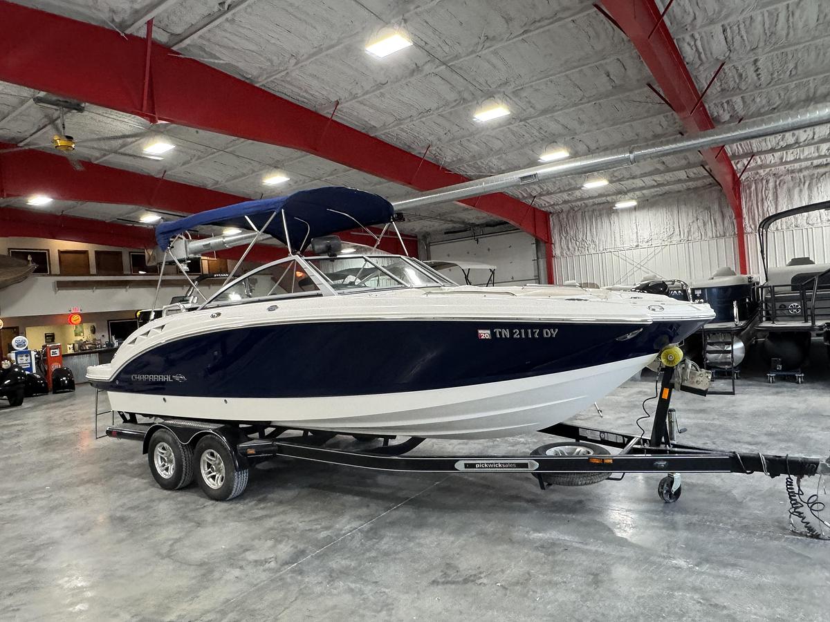 Used 2008 Chaparral 244 Sunesta