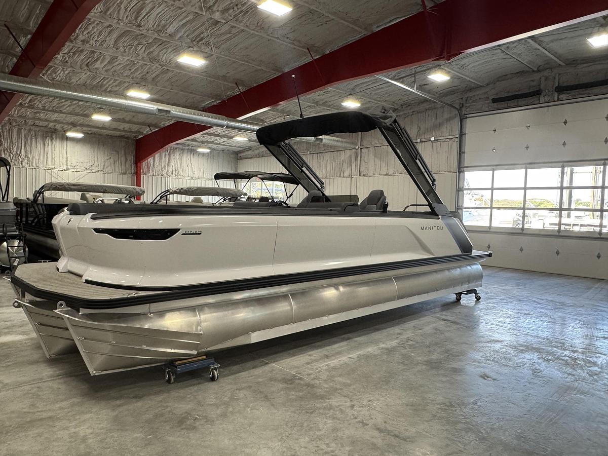Used 2025 Manitou 26 Explore