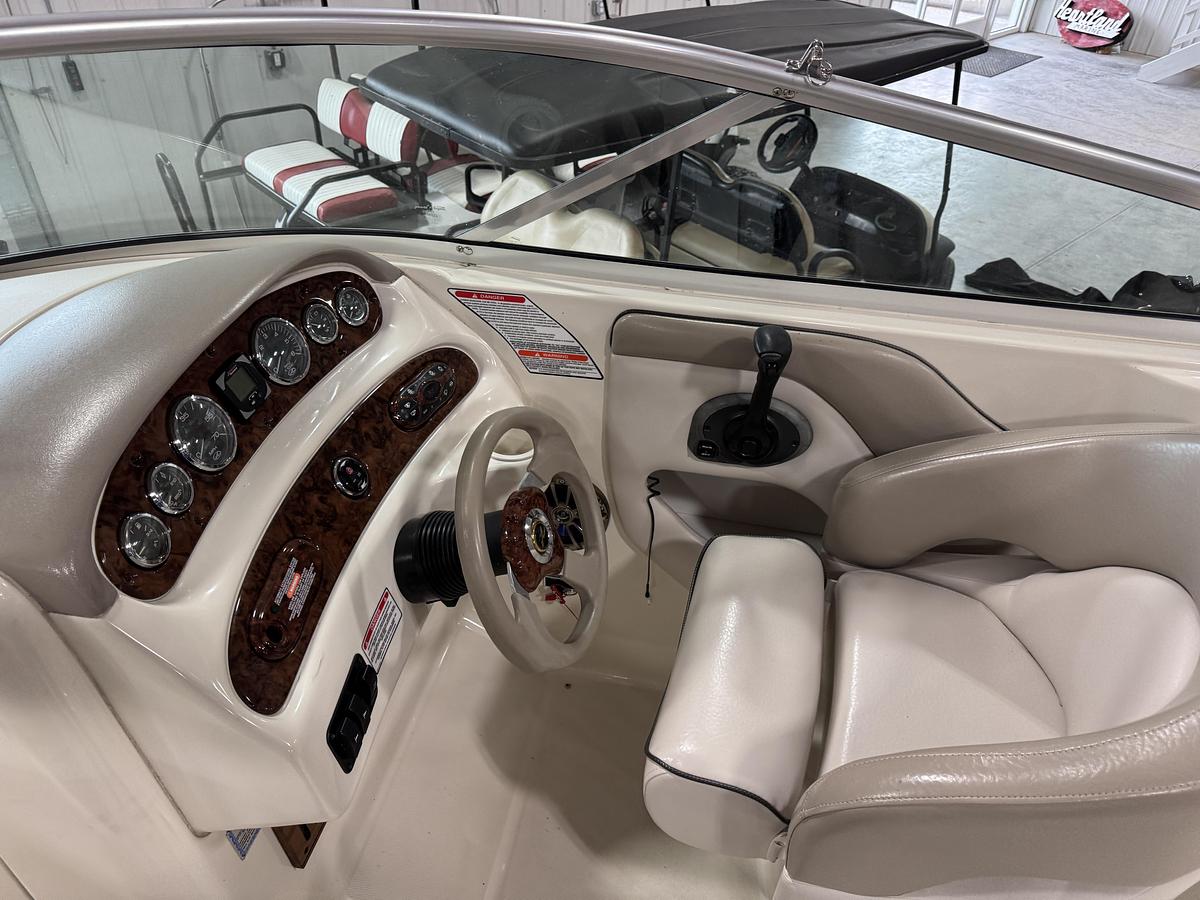 Used 2003 Sea Ray 270 Sun Deck