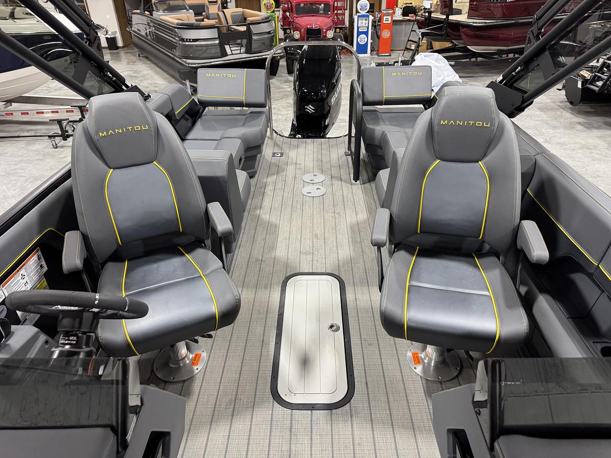 2025 Manitou 24 Explore