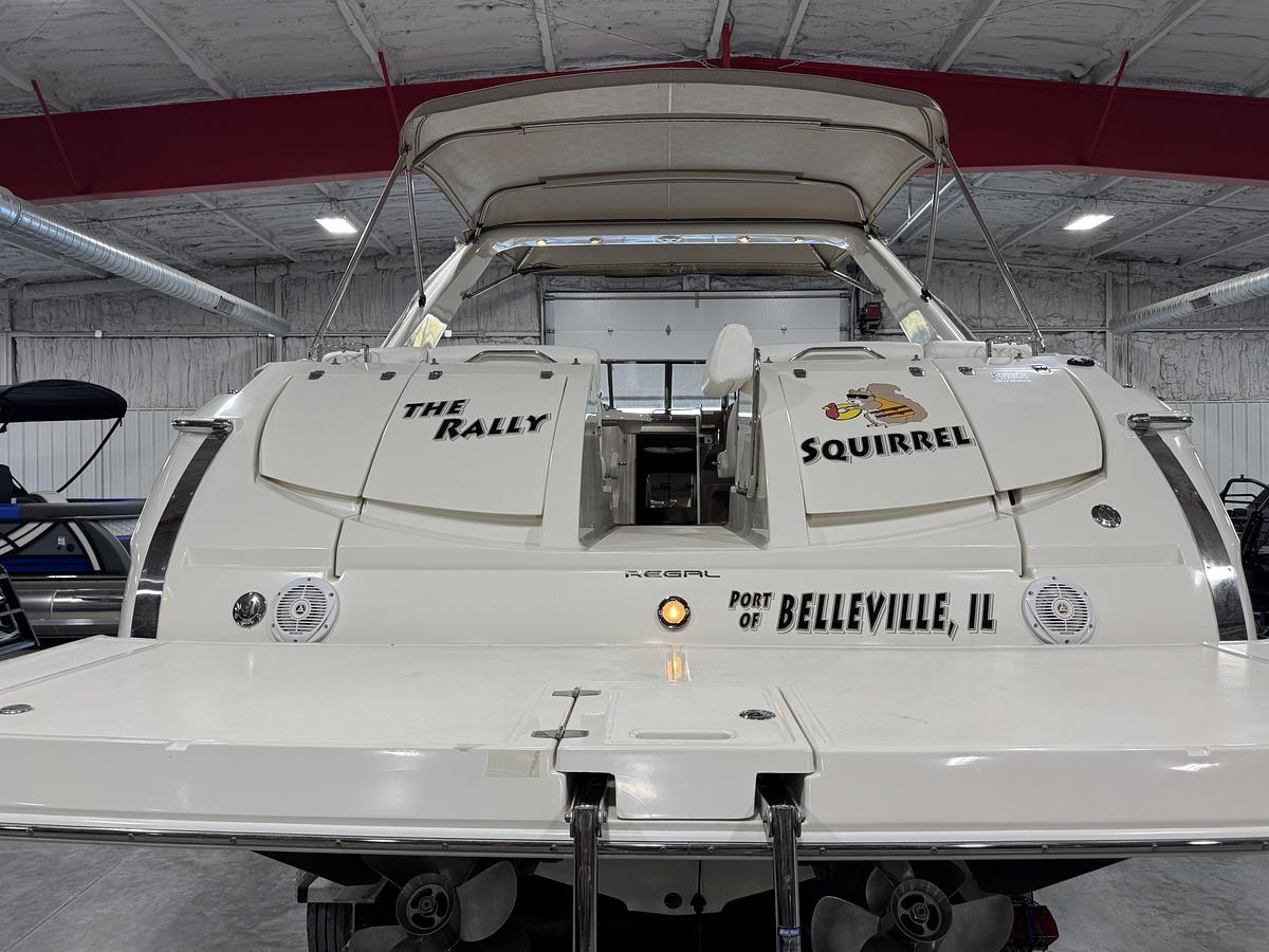 Used 2005 Regal 3350