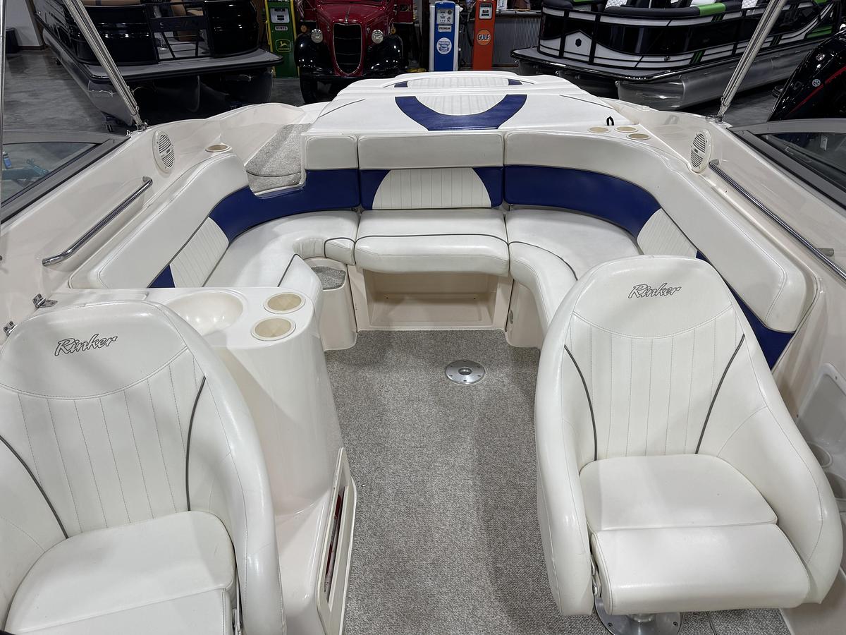 Used 2004 Rinker 262 BR