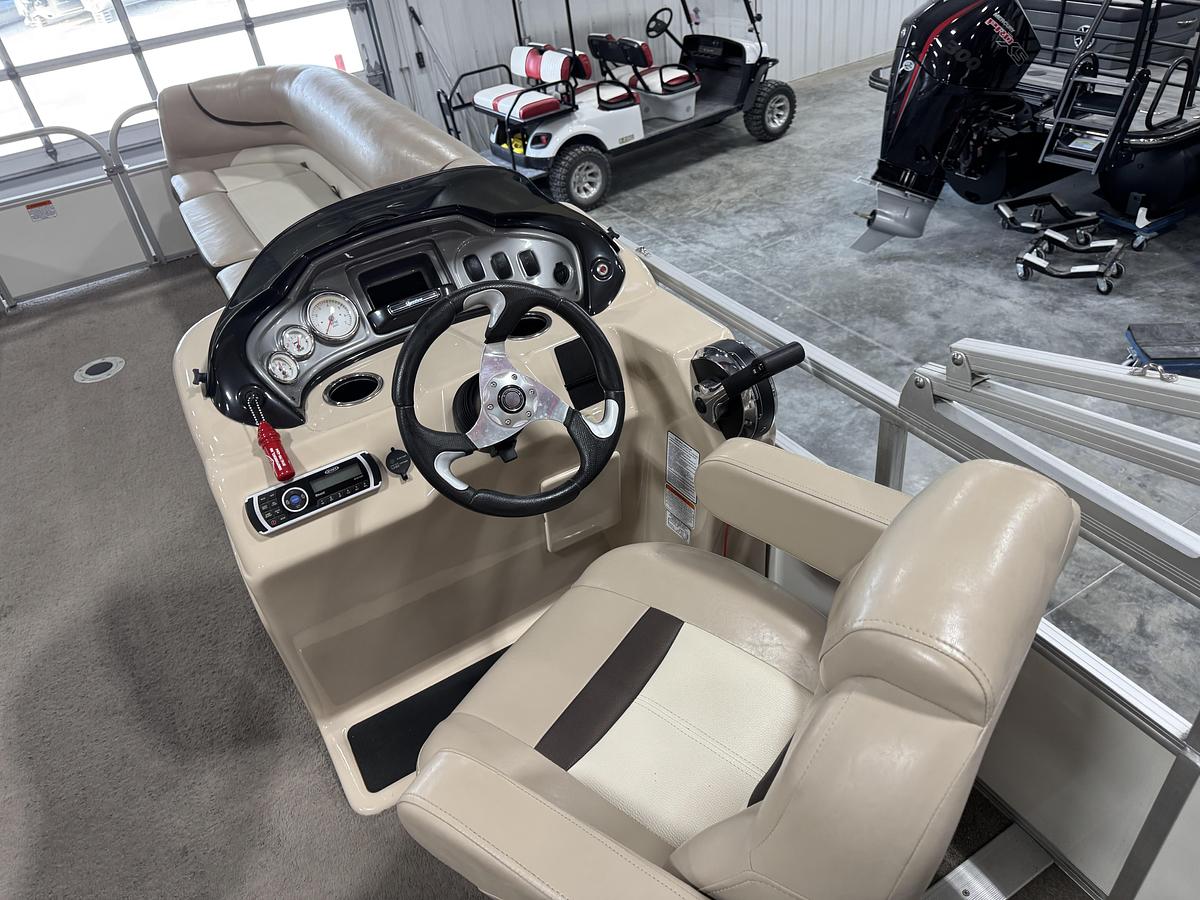 Used 2016 Sun-Tracker 22 Party Barge DLX XP3