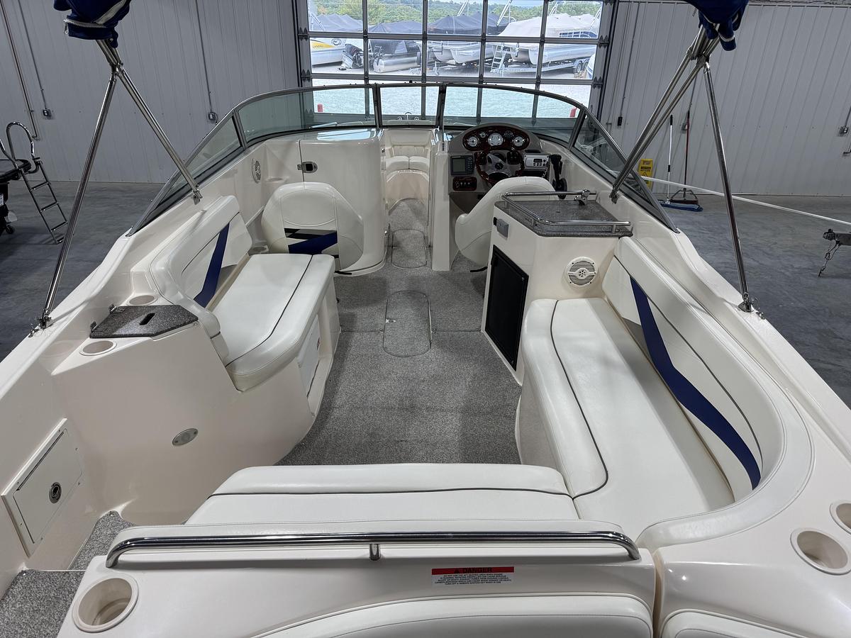Used 2004 Rinker 282 BR