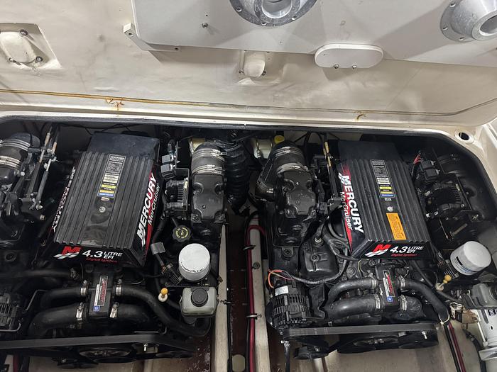 Used 2000 Regal 2760 Commodore