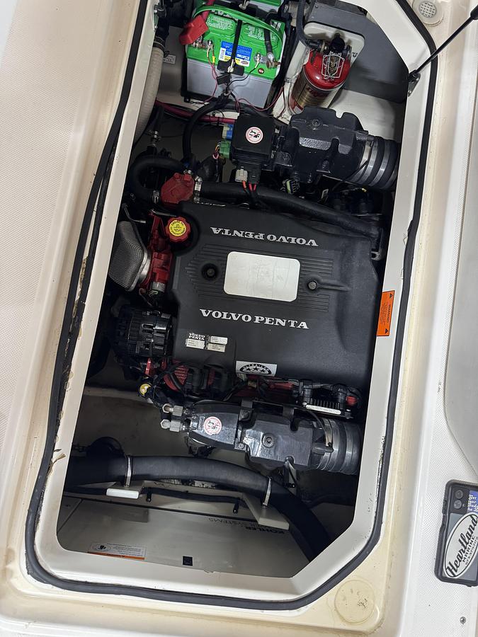 Used 2005 Regal 2665 Commodore