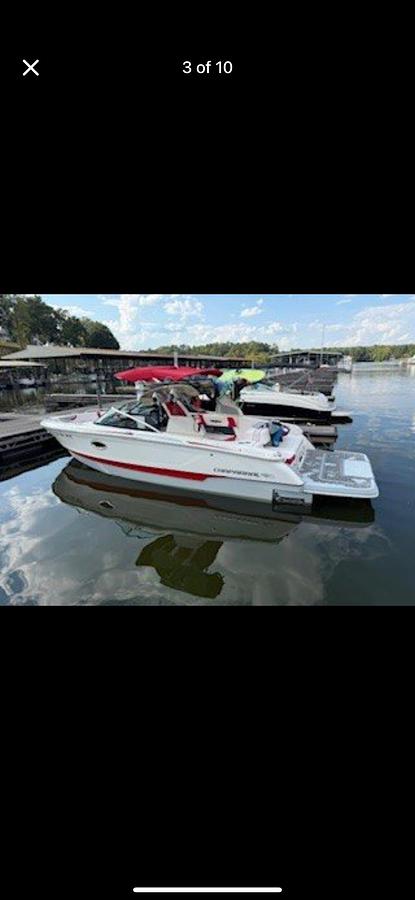 Used 2020 Chaparral 25 Surf
