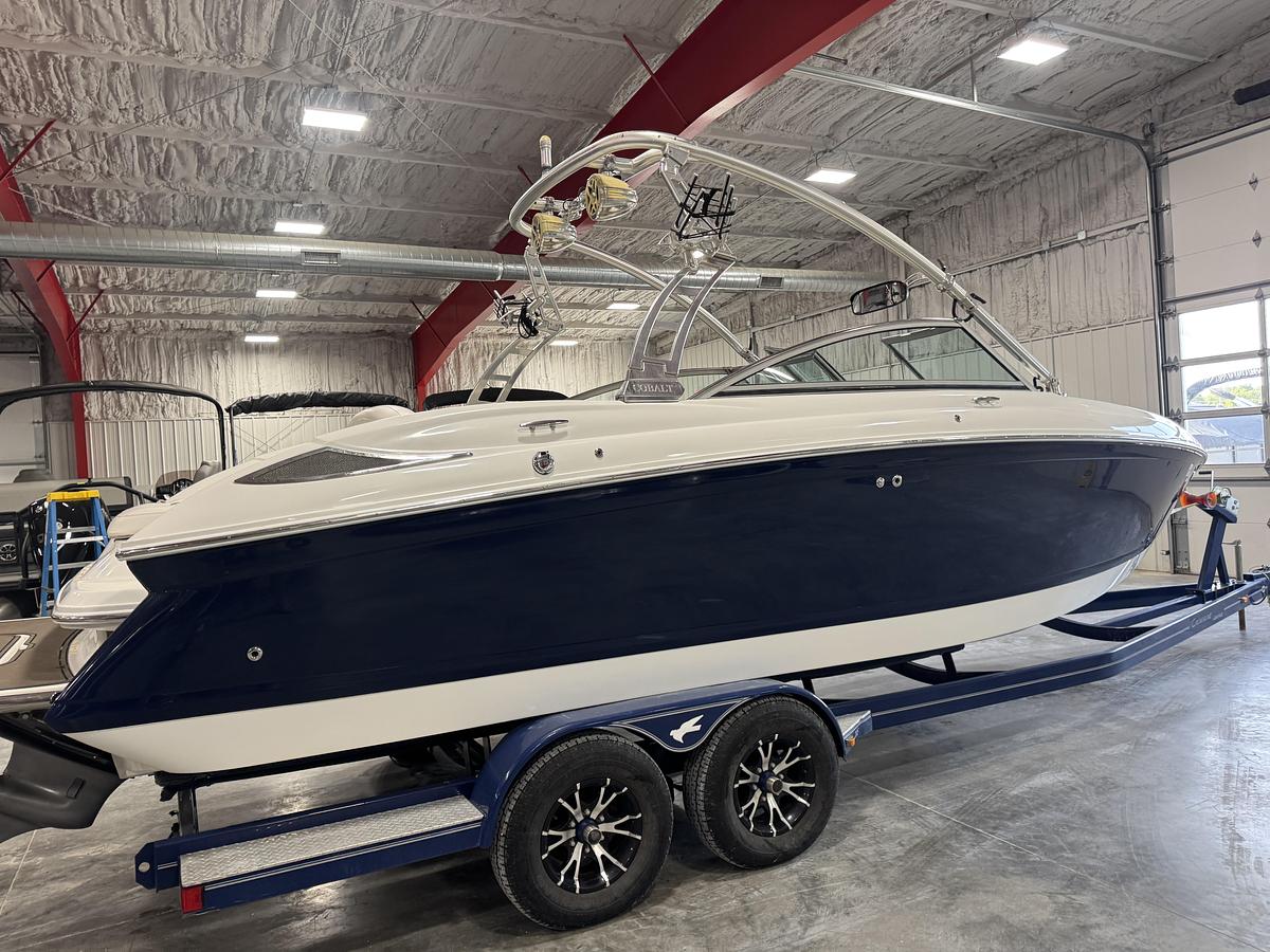 Used 2013 Cobalt 262 WSS