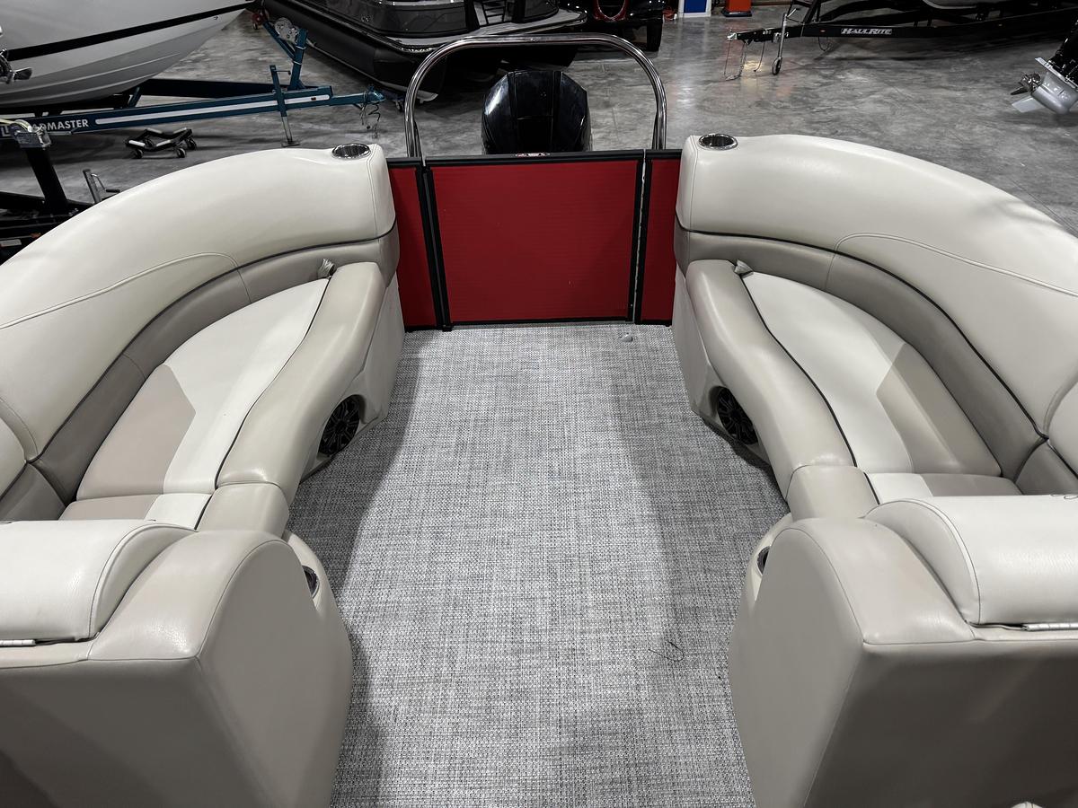 Used 2019 Cypress Cay 252 Island Breeze