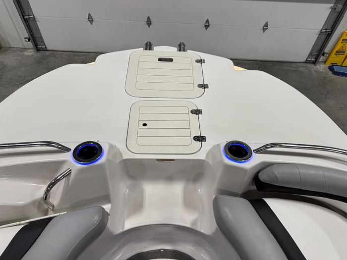 Used 2014 Starcraft 2000 Limited