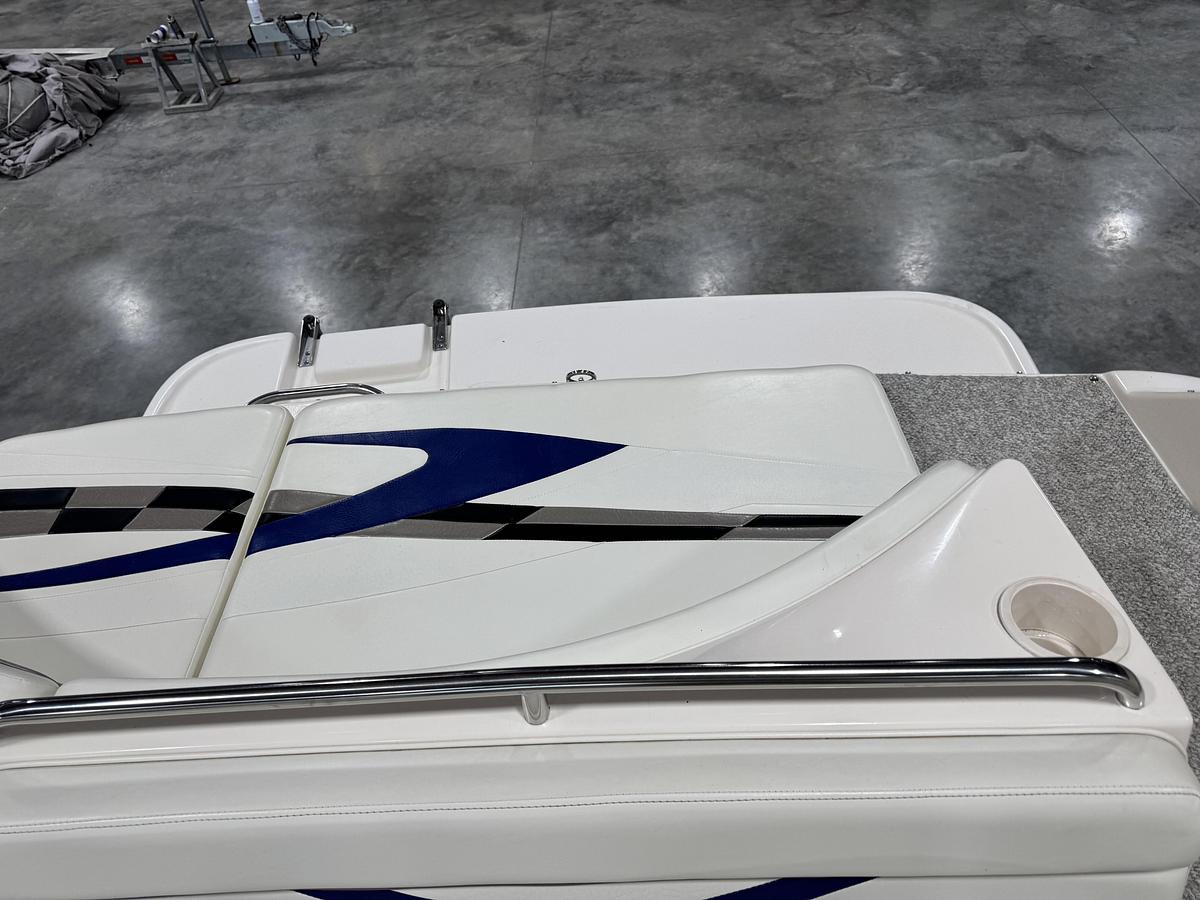 Used 2004 Rinker 282 BR