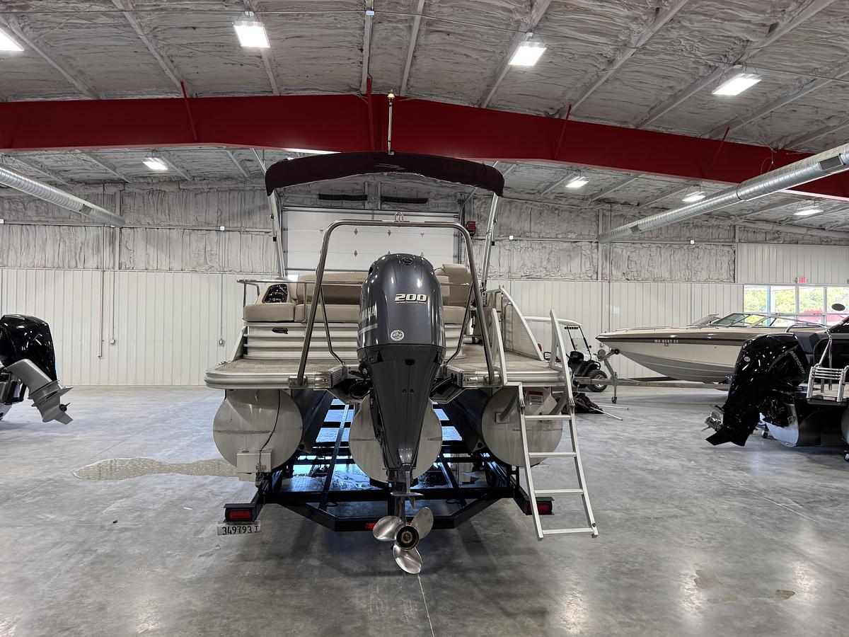 Used 2018 Bennington S 25