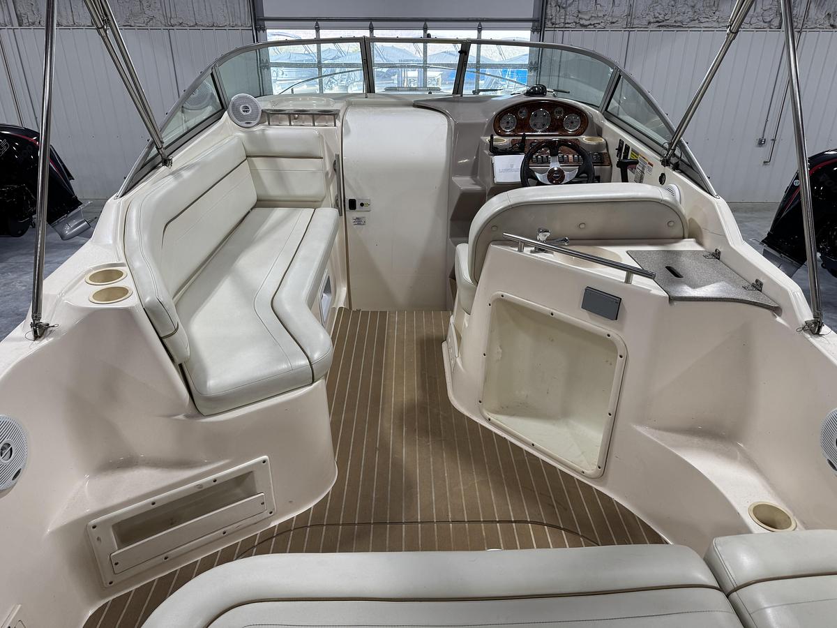 Used 2006 Rinker 250 Fiesta Vee